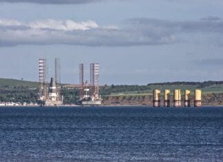 Gdzie tankowanie odbywa się… bez wychodzenia z auta?