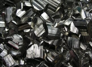 Węgiel w ogrzewaniu domowym – czy jeszcze się opłaca?