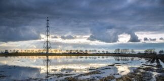 Topniejące lodowce a spaliny z elektrowni – globalny łańcuch skutków